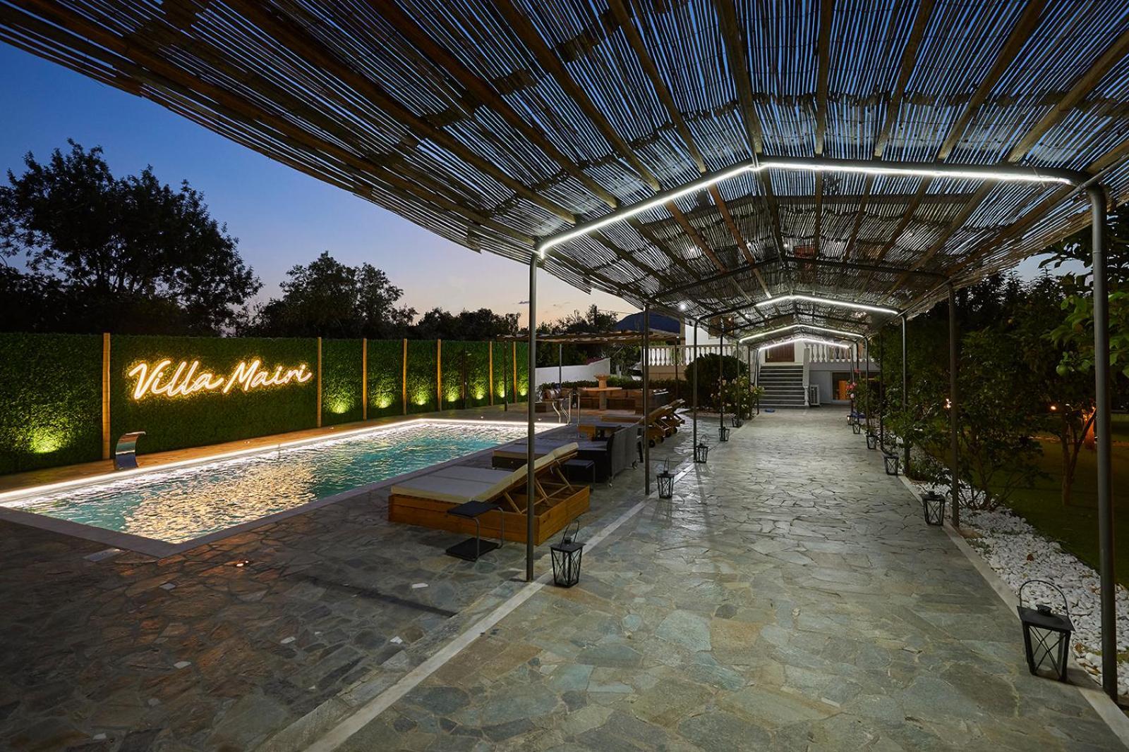 Villa Mairi - 2 Private Pools & Game Room Near Athens Salamís Eksteriør billede