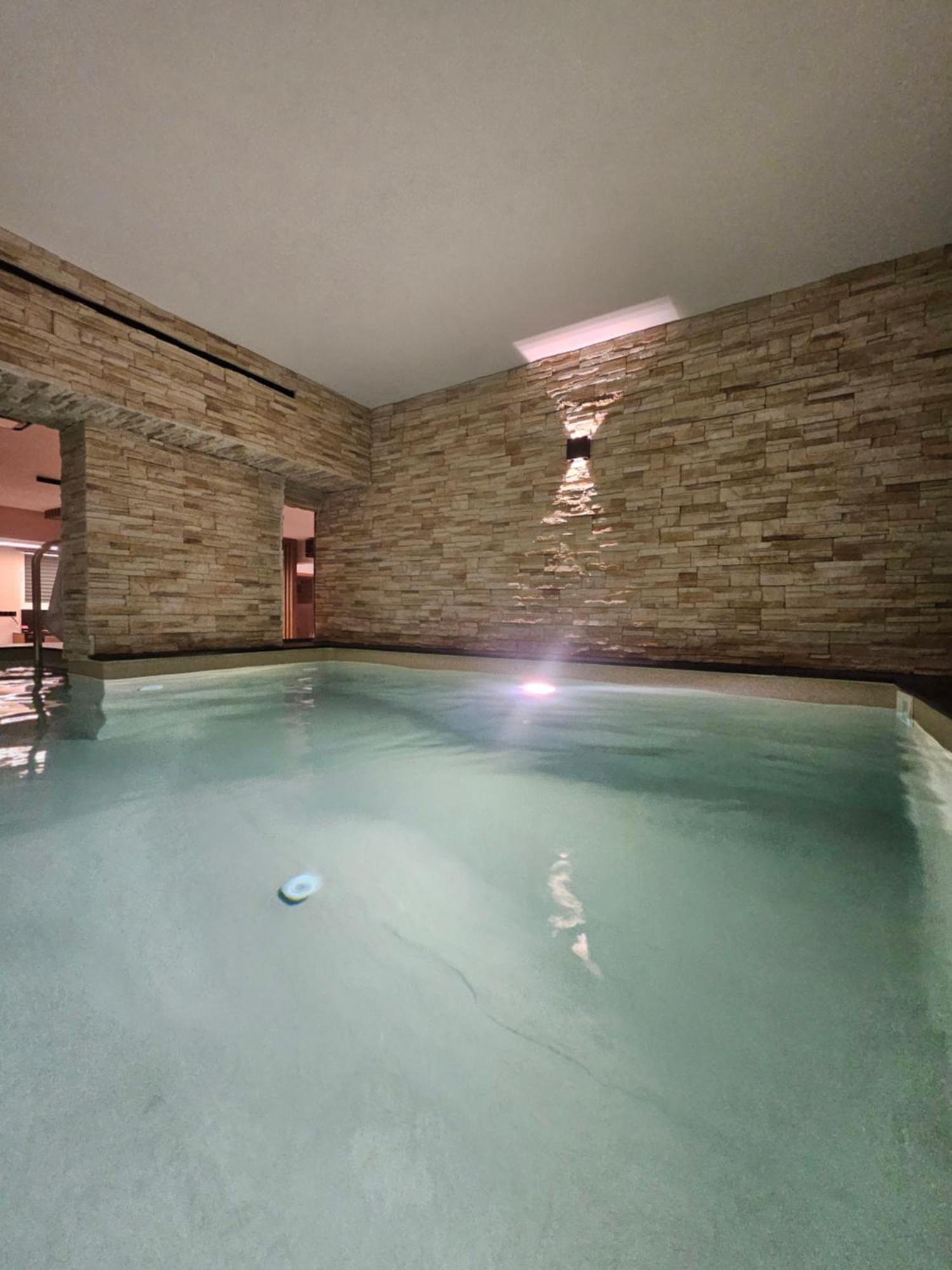 Villa Mairi - 2 Private Pools & Game Room Near Athens Salamís Eksteriør billede